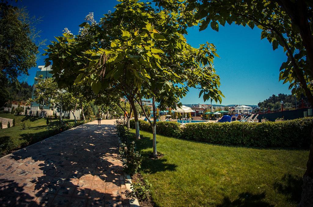 Gt Green Fort Beach Apartments Sunny Beach Ngoại thất bức ảnh