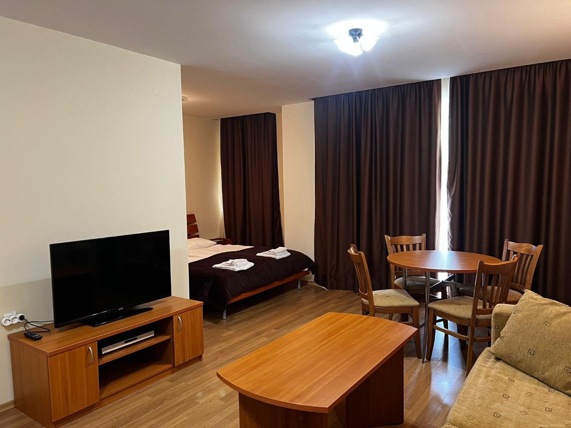 Gt Green Fort Beach Apartments Sunny Beach Ngoại thất bức ảnh