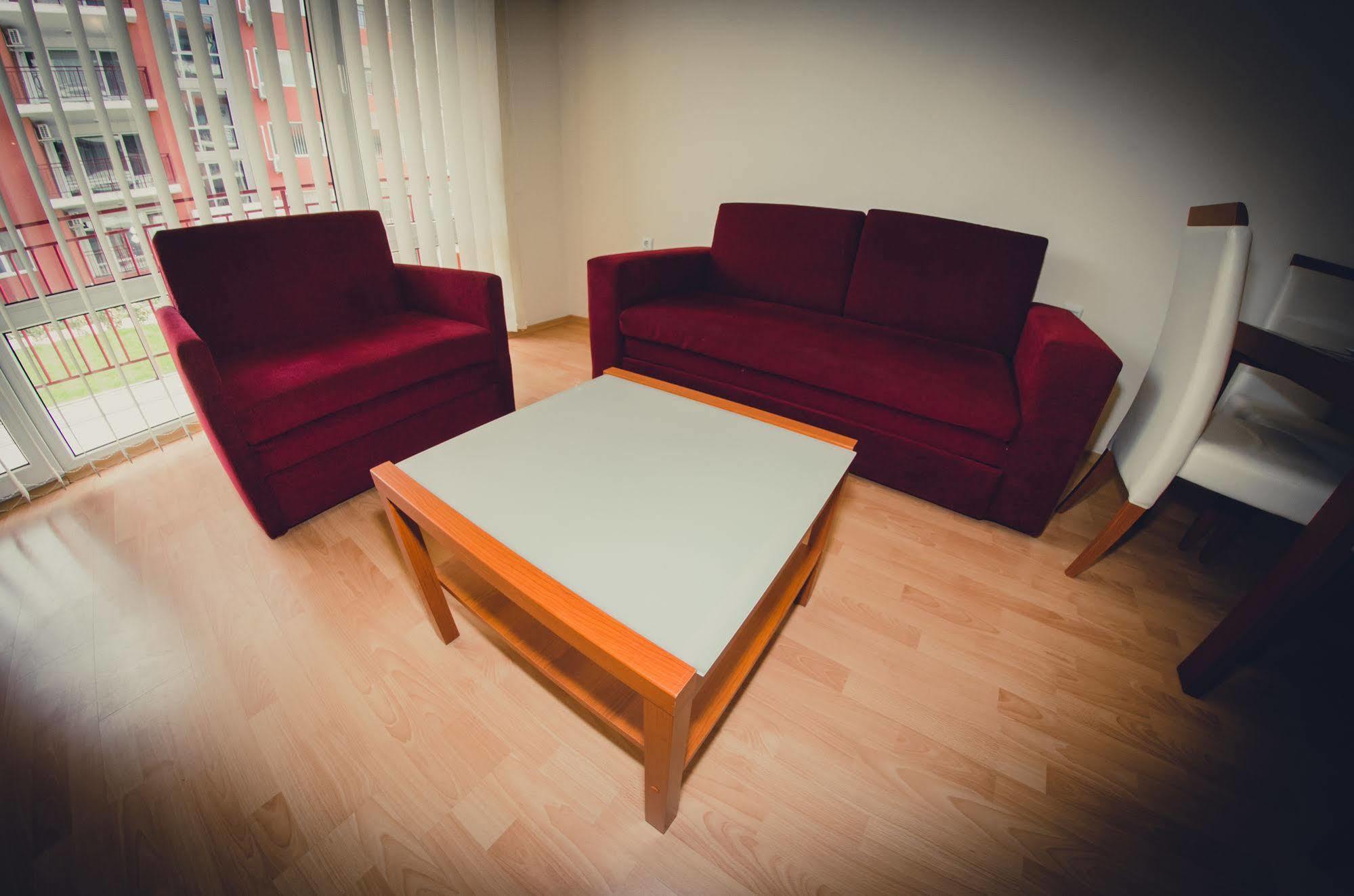 Gt Green Fort Beach Apartments Sunny Beach Ngoại thất bức ảnh
