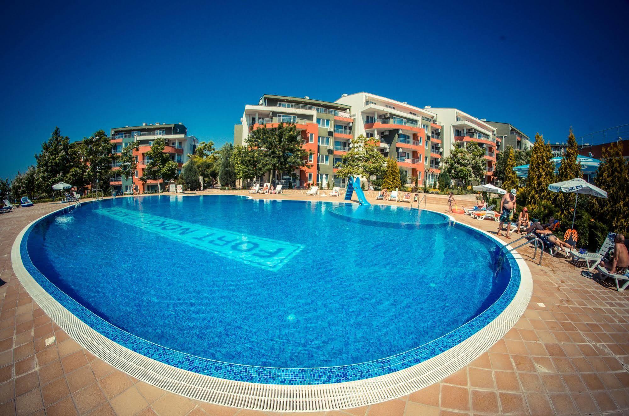 Gt Green Fort Beach Apartments Sunny Beach Ngoại thất bức ảnh